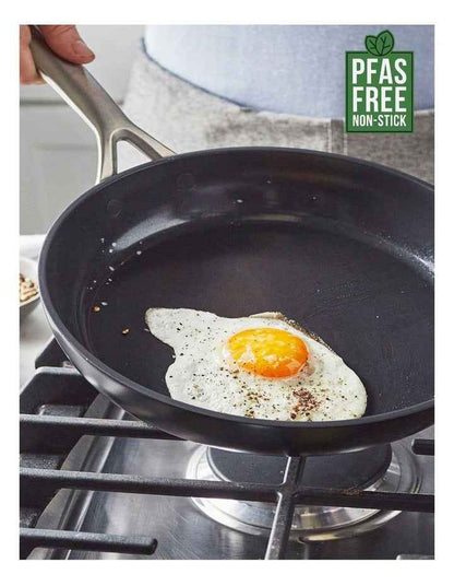 GP5 Frypan 24cm in Black PFAS-free ceramic non-stick
