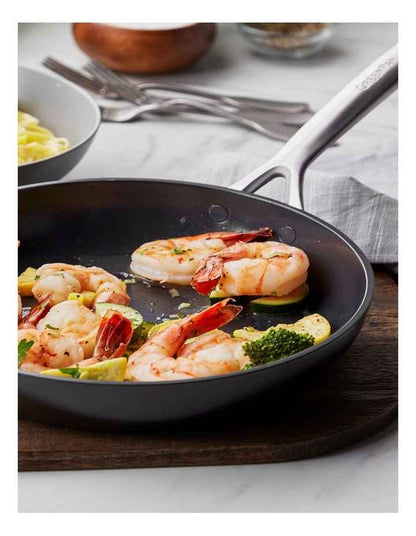 GP5 Frypan 24cm in Black PFAS-free ceramic non-stick