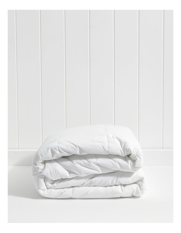 Temperature Control Mattress Protector in White