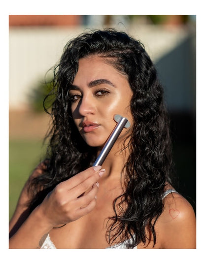 LED Light Therapy Face Wand in Pink