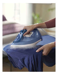 3000 Series Steam Iron in Blue DST3031/29