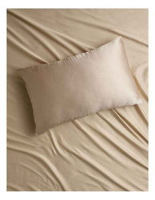 Luxe Silk Pillowcase in Champagne
