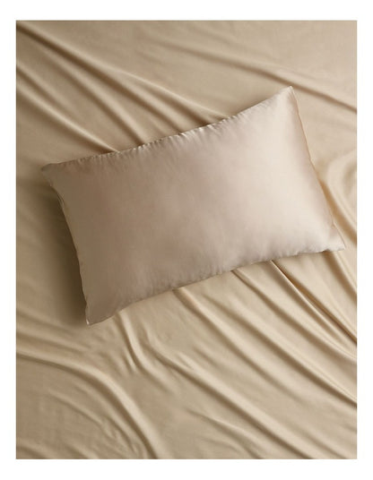 Luxe Silk Pillowcase in Champagne