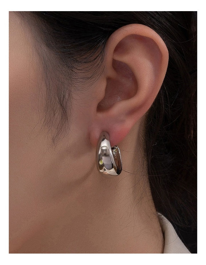 Fashion Core Earring in Rhodium