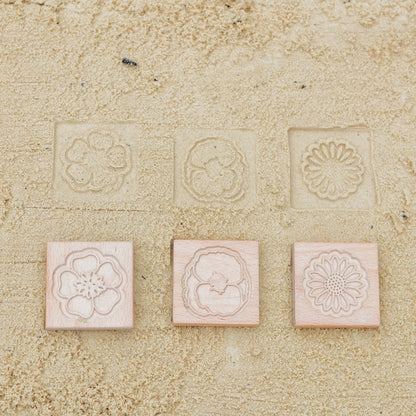 Yellow Door Match Me Wooden Sensory Flower Tiles 12pcs Art and Craft for Kids Playdough Sand Toys Sensory Toys 18m+