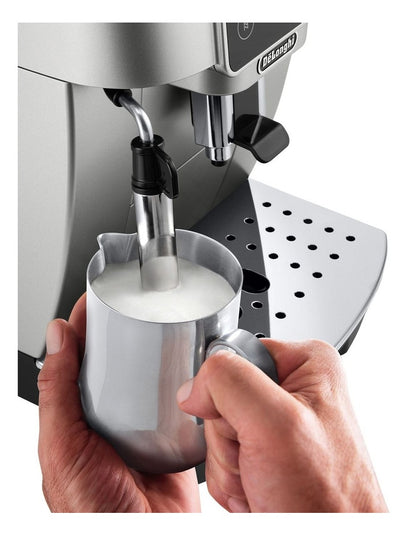 Magnifica Start Fully Automatic Coffee Machine in Silver ECAM22031SB