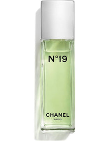 N°19 Eau de Toilette Spray