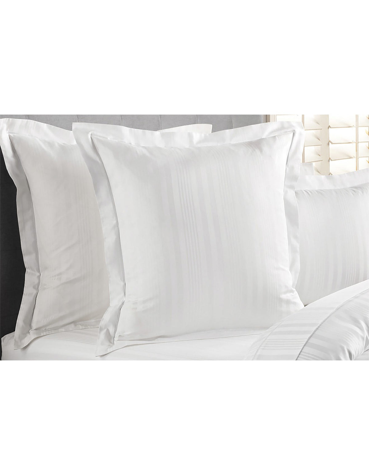 NEWMARK QUEEN SHEET SET IN SNOW