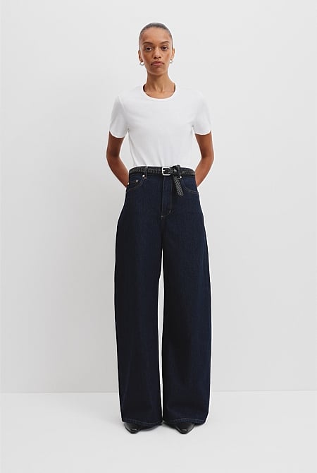 Curved Wide Leg Jean