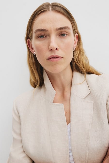 Organically Grown Relaxed Fit Linen Blazer