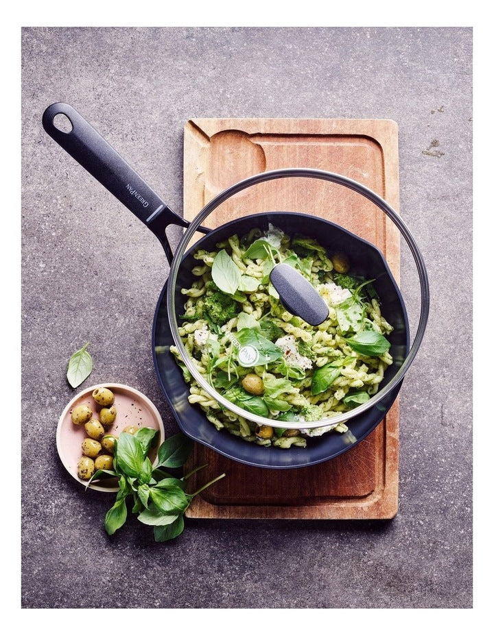 Smartshape All-In-One Pot 24cm/ 2.9L with 2 Pouring Spouts in Black