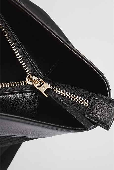 Country Road Essential Tote