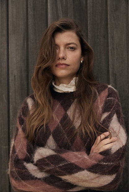 Argyle Crew Neck Knit