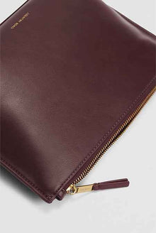 CR Essential Pouch