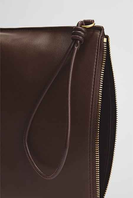 CR Essential Pouch