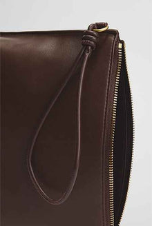 CR Essential Pouch