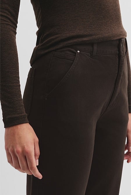 Crop Curve Jean