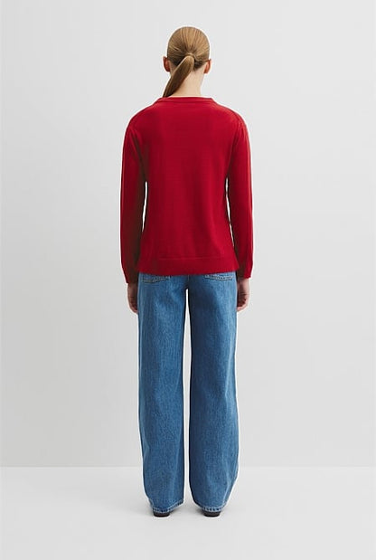 Lightweight Merino V-Neck Neck Knit