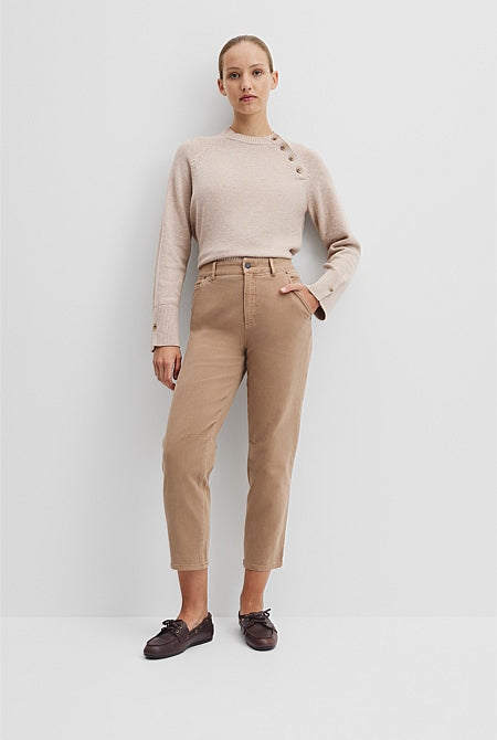 Crop Curve Jean