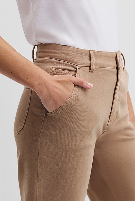 Crop Curve Jean