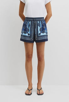 Scarf Print Short