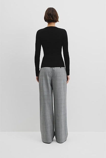 Wool Silk V-Neck Neck
