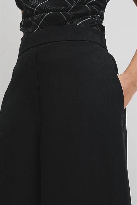 Organically Grown Linen Wide-Leg Pant
