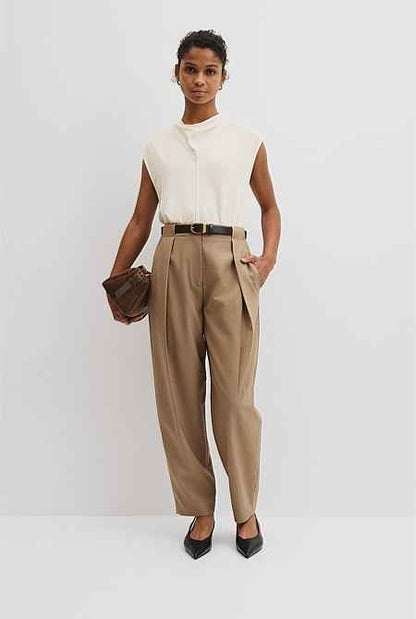 Tailored Barrel Pant