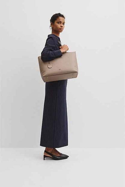 Country Road Buckle Tote Bag