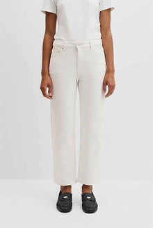 Classic Straight Jean
