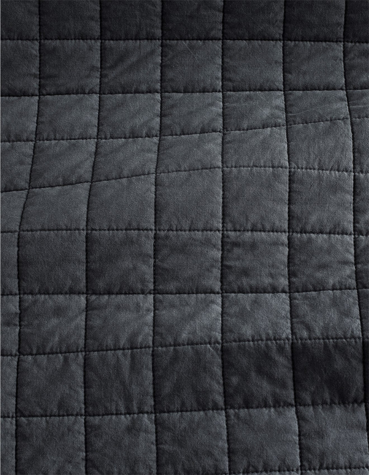 REILLY KING BEDCOVER IN CARBON