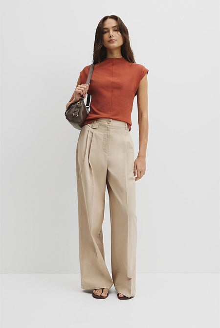 Extend Shoulder Top