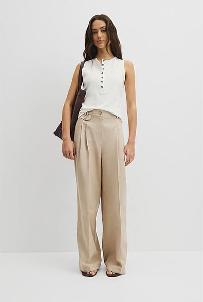 Henley Tank