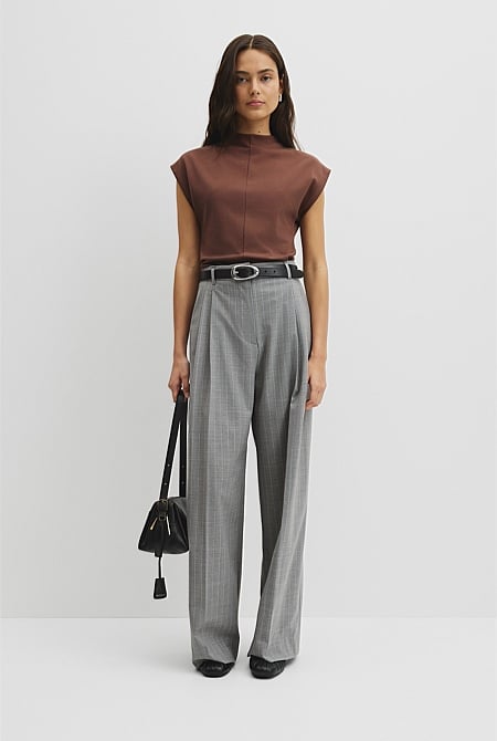 Extend Shoulder Top