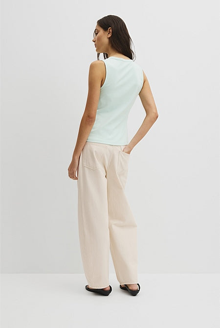 Henley Tank