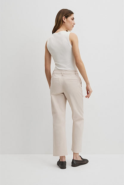 Classic Slim Chino