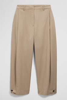 Tapered Barrel Pant
