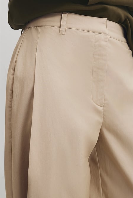 Tapered Barrel Pant