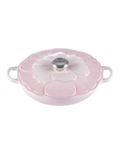 Petal Relief Shallow Casserole 26cm in Shell Pink