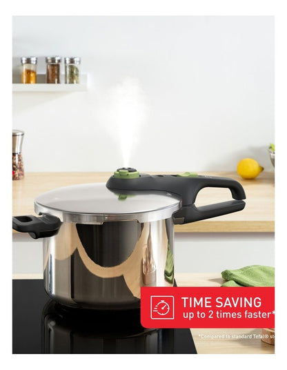 Induction Stainless Steel Pressure Cooker 6L in Silver