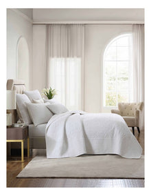 Aerin Bedspread in Ivory