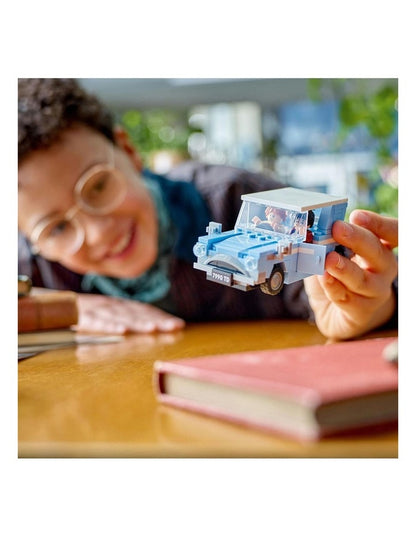 Harry Potter TM Flying Ford Anglia Playset 76424