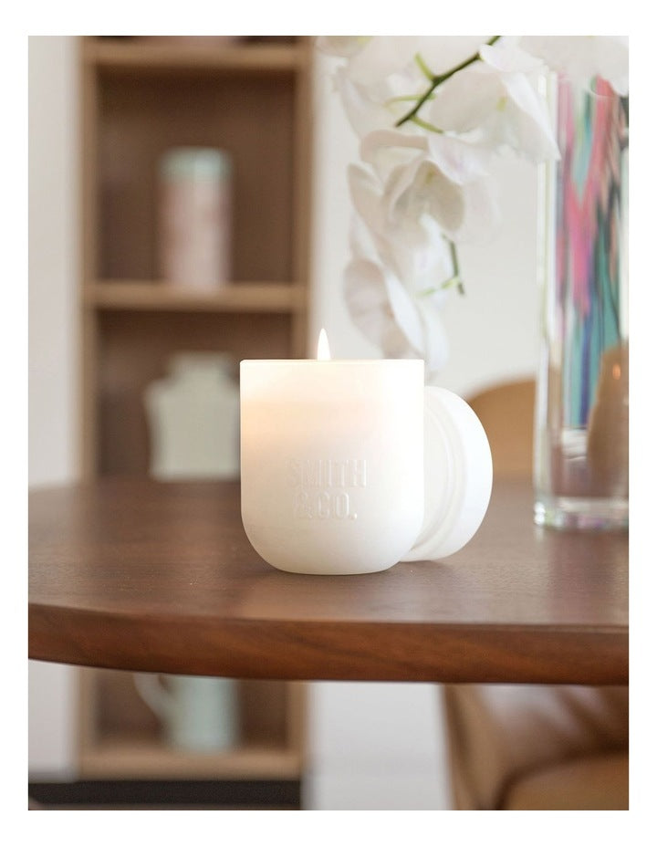 Tonka & White Musk Candle 250g