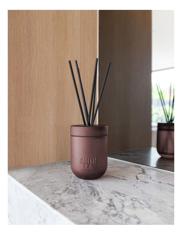 Oud And Saffron Diffuser 200ml