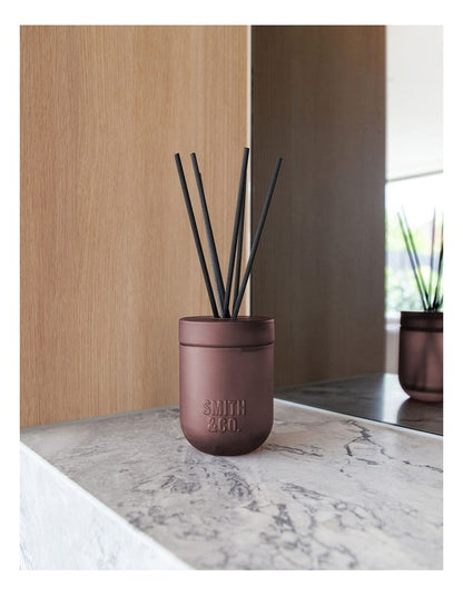 Oud And Saffron Diffuser 200ml