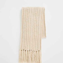 Chunky Cable Knit Scarf