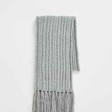 Chunky Cable Knit Scarf