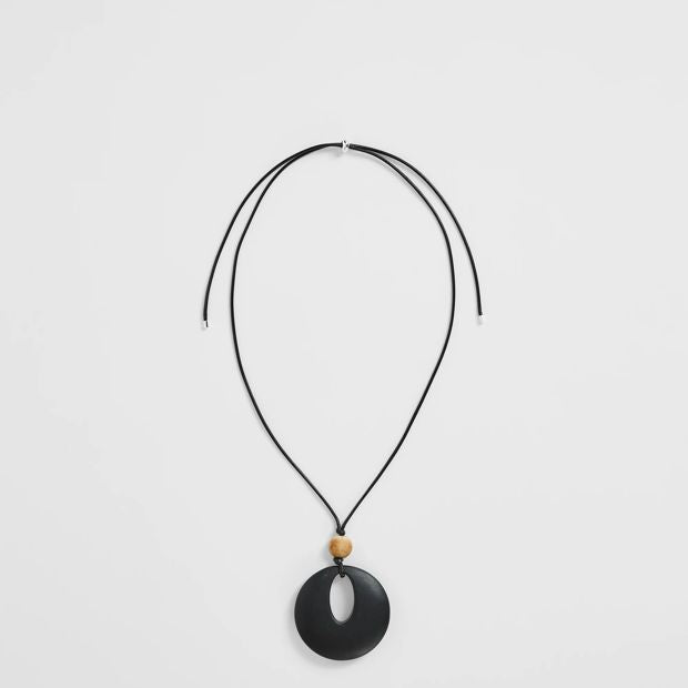 Disc Pendant Necklace