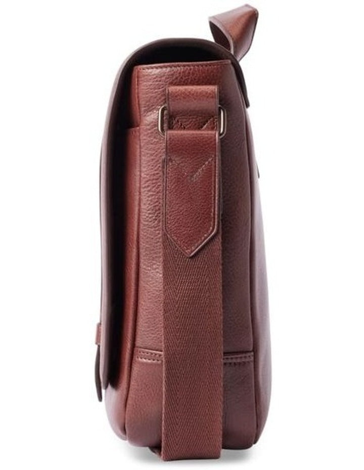 Farrier Messenger Bag in Whiskey