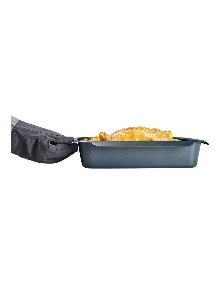 Nest Oven Roasting Trays Set of 3 in Blue